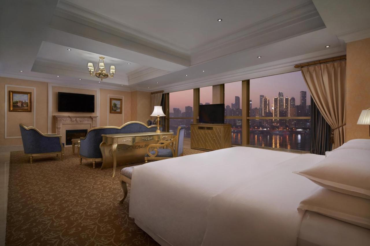 Sheraton Chongqing Hotel Extérieur photo