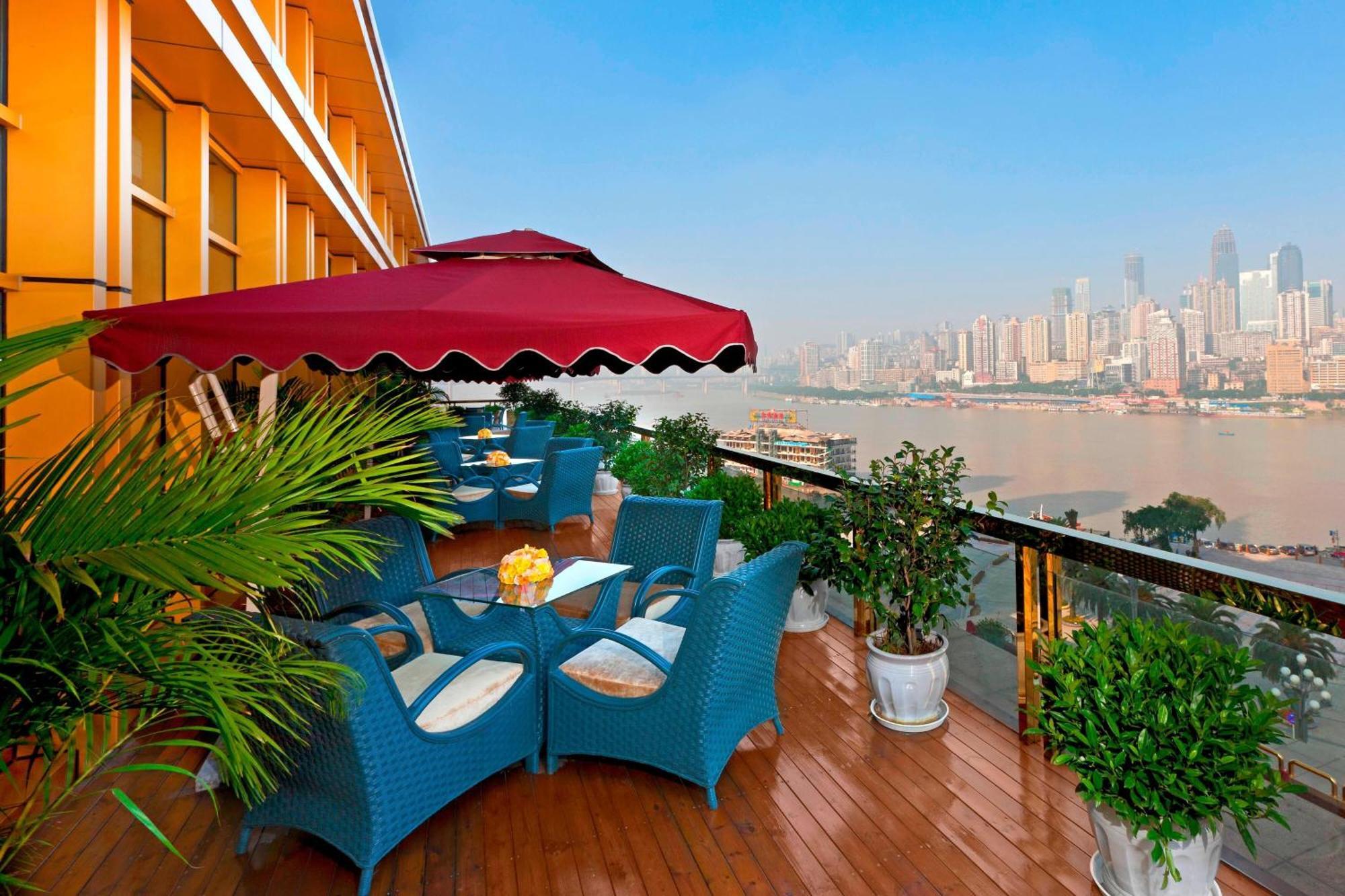 Sheraton Chongqing Hotel Extérieur photo