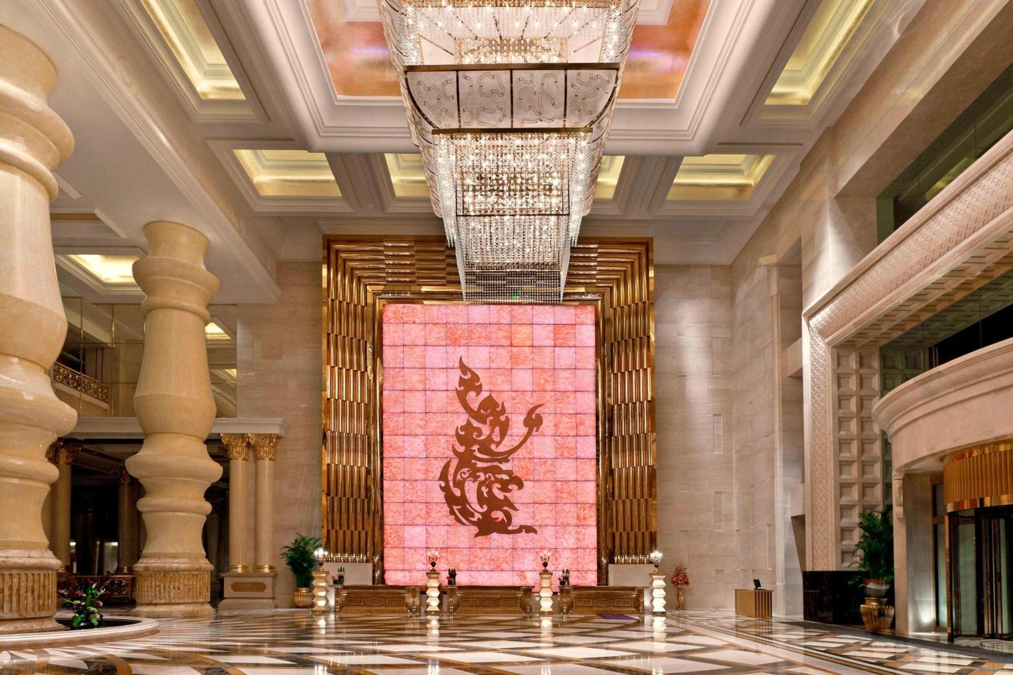Sheraton Chongqing Hotel Extérieur photo