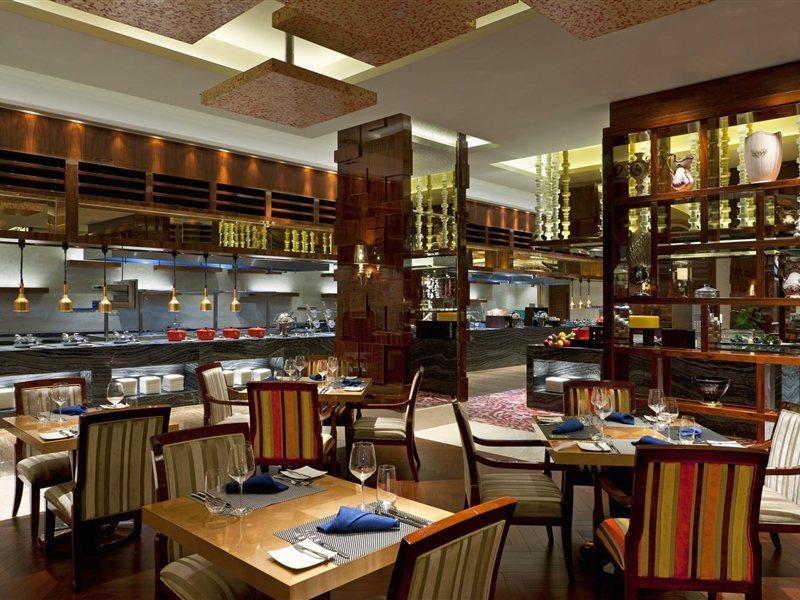Sheraton Chongqing Hotel Extérieur photo
